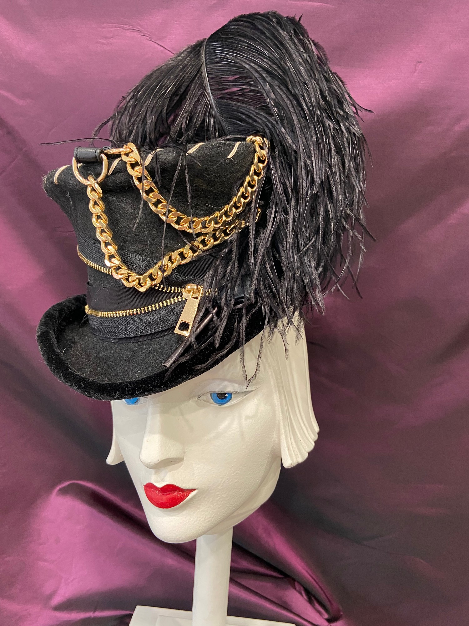 steampunk-at-altitude-hats-for-show-0003